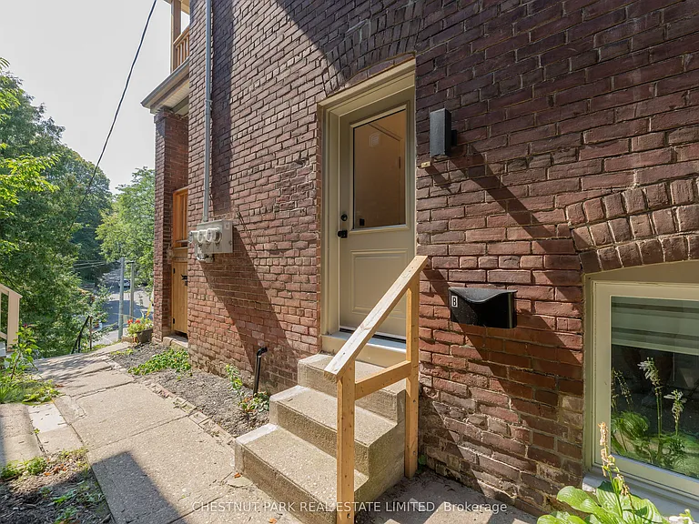 49 Springmount Ave #B — Photo 13
