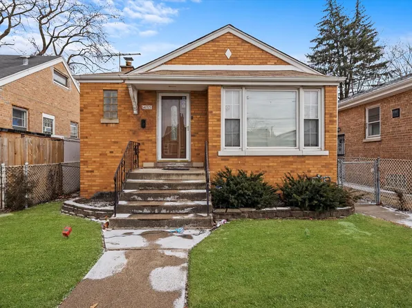 14315 S Lowe Ave, Riverdale, IL 60827
