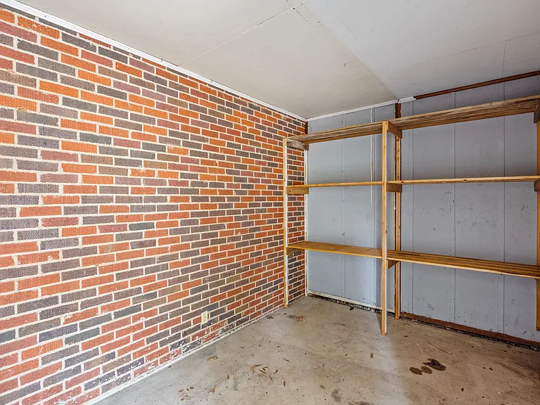 3932 Meredith Dr — Photo 25