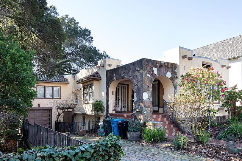 2nd image of 1033 Cortez Ave