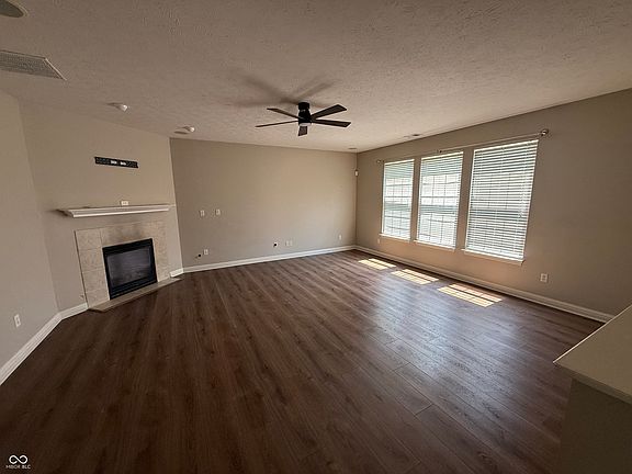 3rd image of 11035 Harness Way