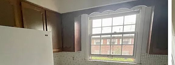 2nd image of 13842 Cedar Rd #4