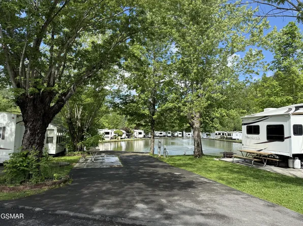 4229 E Pkwy #368-lot 368, Gatlinburg, TN 37738