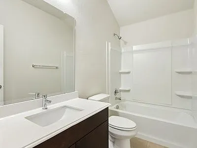 1264 Sumner St — Photo 15