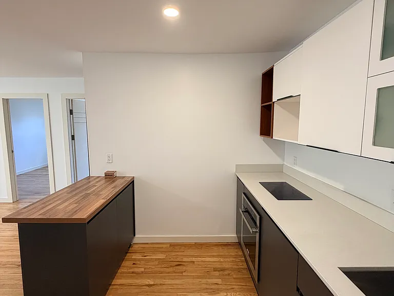 35 Springside Ave #2B — Photo 6