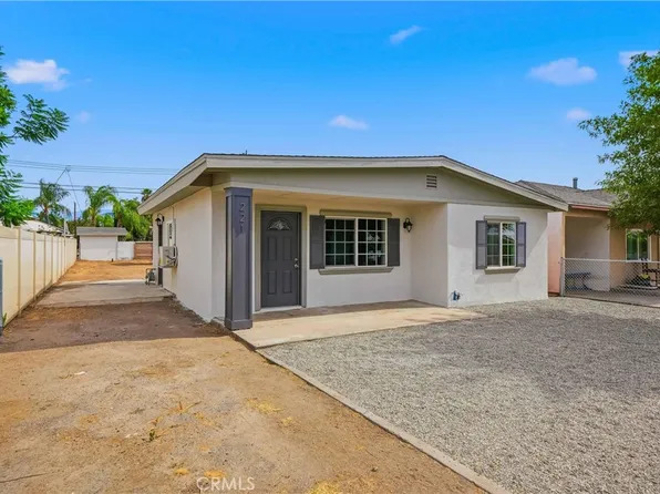 221 Pleasant View Ave, Colton, CA 92324