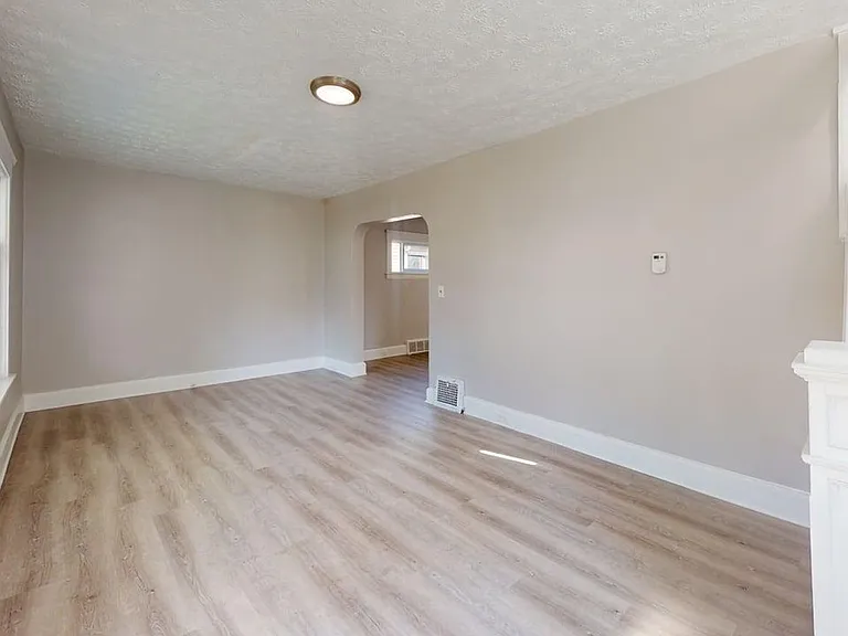 7424 Indiana Ave — Photo 25