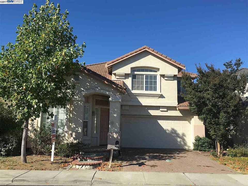 1st image of 34765 Klondike Dr