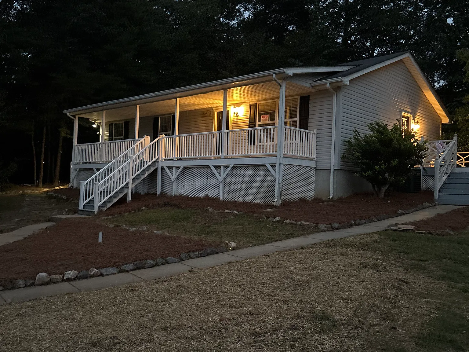 3 bed, 1440 sqft, $1,950 — Photo 2