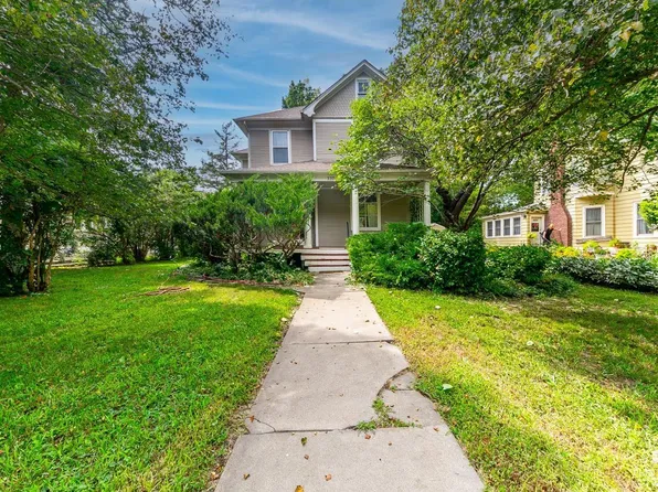 337 N 14th St, Manhattan, KS 66502