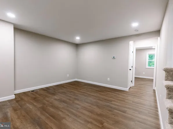 115 Beeden Ln, Front Royal, VA 22630