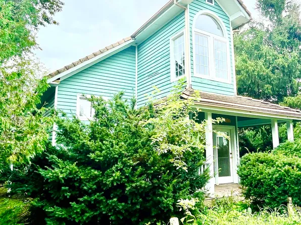 1703D Kosola Ave #B1, Fairfield, IA 52556
