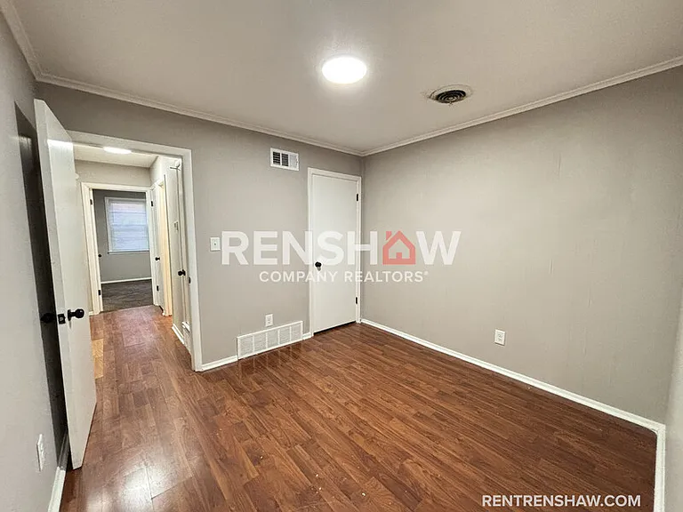 2310 Theda Ave — Photo 13