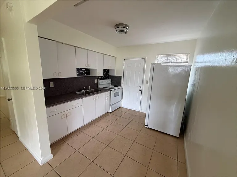 1475 NW 51st Ter #1475 — Photo 5