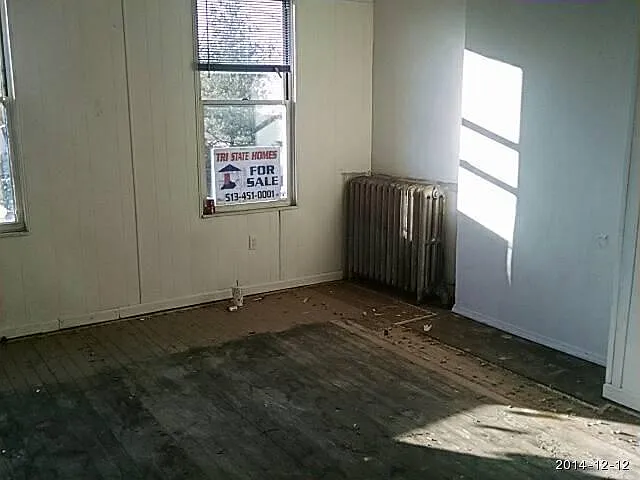 Building Photo 4