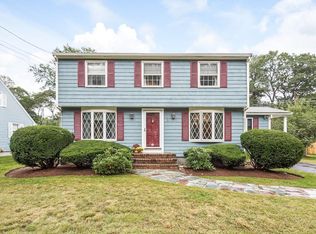 5 Foster Dr, Beverly, MA 01915