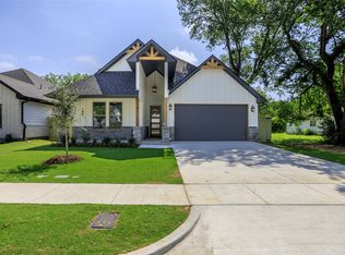 140 Cottonwood St, Fort Worth, TX 76111