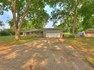 19204 Rangeline Rd, Shawnee, OK 74801