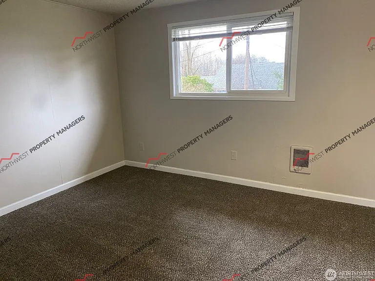 103 Engle Dr — Photo 5