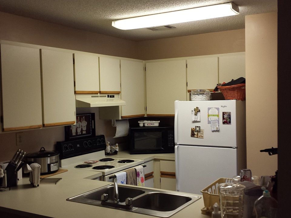 2nd image of 601 N Gay St APT F203