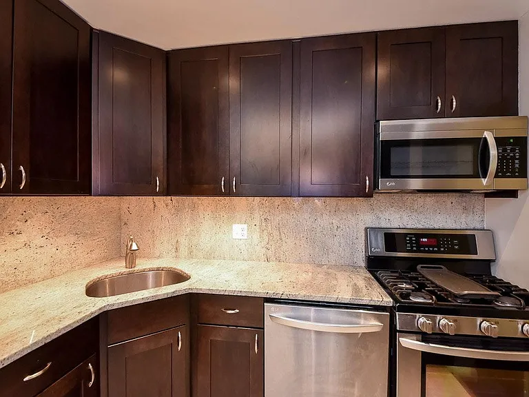 1534 Northgate Sq #22 — Photo 3