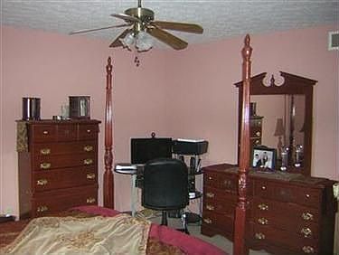 5th image of 18485 Admiralty Dr