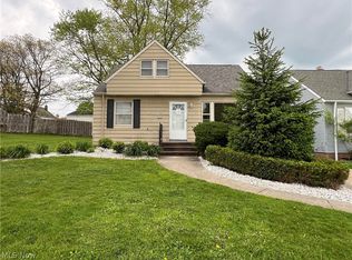 11701 Hastings Rd, Garfield Heights, OH 44125