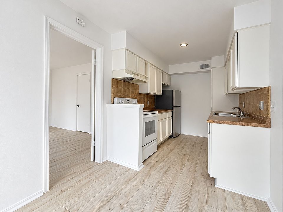 1st image of 4446 E 68th St Unit 391