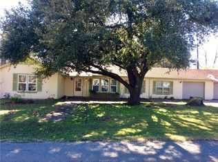 905 N Oneal St #O, Caldwell, TX 77836