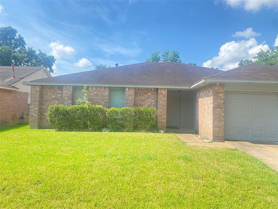 1st image of 1715 Meadow Green Dr