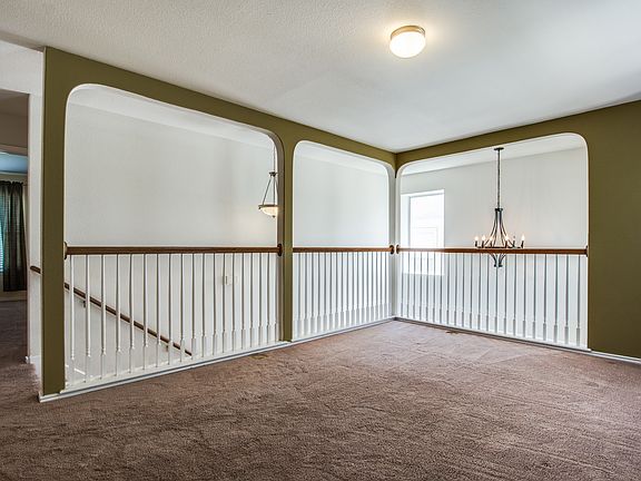 5th image of 12151 Dawson Cir