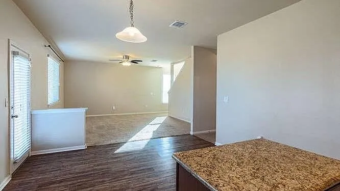 402 Zenith Rd — Photo 47