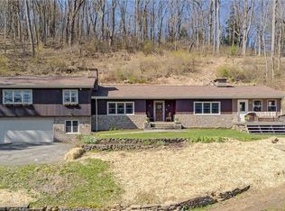 146 Tudor Manor Rd, Latrobe, PA 15650