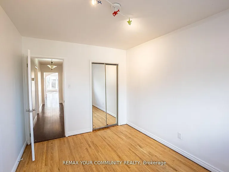 32 Marbury Cres — Photo 15
