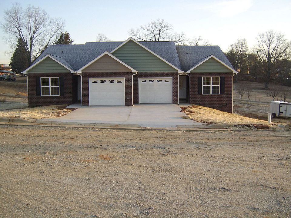 1st image of 210 Shenandoah Pl