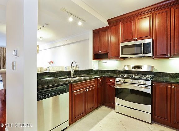 5th image of 5230 N Kenmore Ave APT 2A
