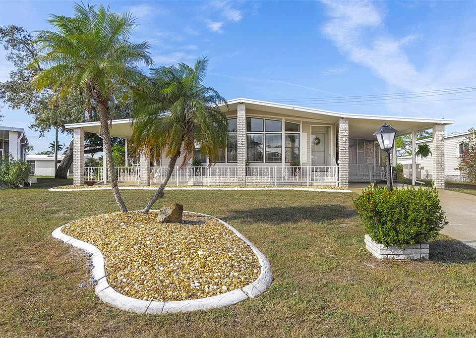 1st image of 240 HIBISCO DRIVE