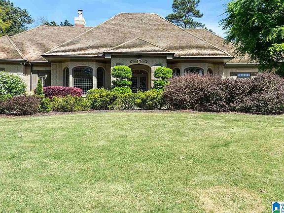 2nd image of 2824 Canoe Brook Cir