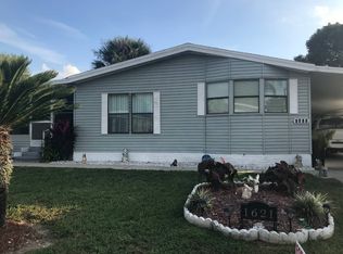 1621 Walking Horse Dr, Lakeland, FL 33810
