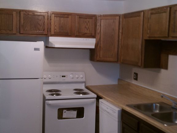 5th image of 4037 Bonhill Dr #2B