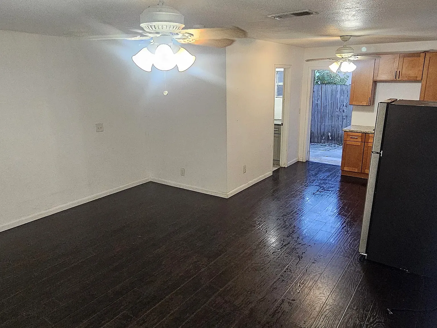 1 bed, 400 sqft, $1,250 — Photo 2