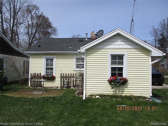 3rd image of 3701 Ferndale Dr