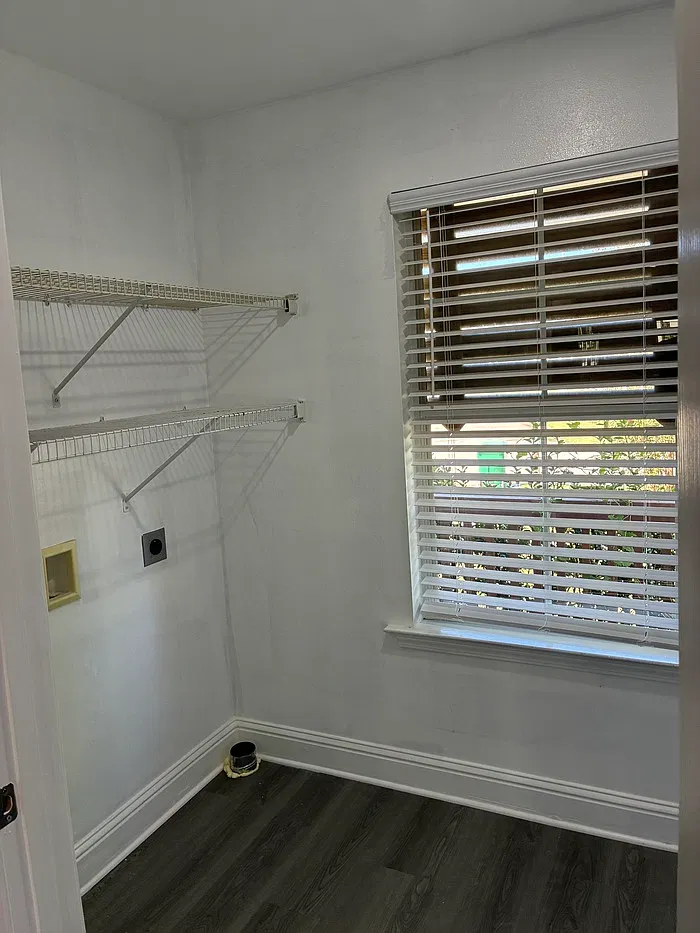 3 bed, 2.0 bath, 1369 sqft, $1,675 — Photo 4