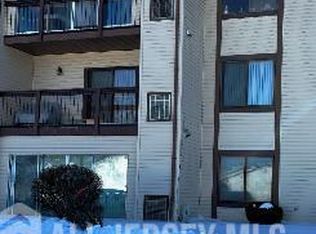 278 Crosse Dr APT 1C, Monroe Township, NJ 08831