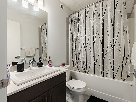 5th image of 591 Ebbers Way NW