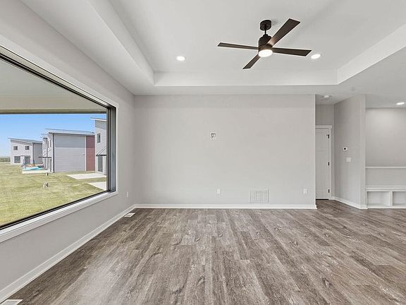5th image of 6674 Shadow Ridge Pl