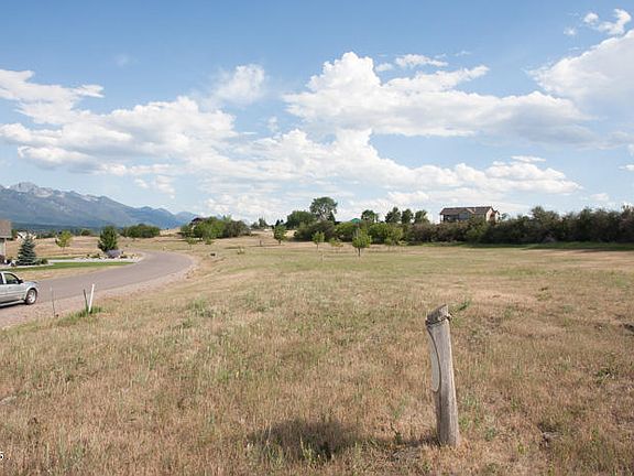 3rd image of 189 Pheasant Rdg