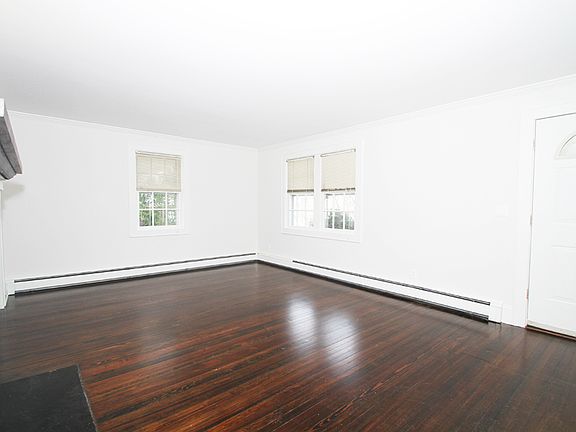 3rd image of 14 Jackson Ave