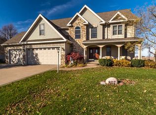 807 Wild Rose Rd, Wilton, IA 52778