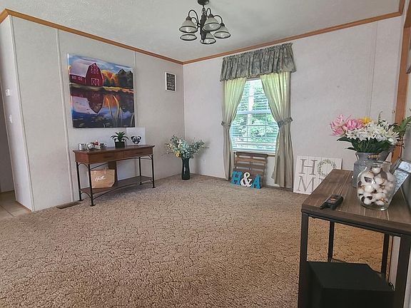 5th image of 115 Oak Hill Ln